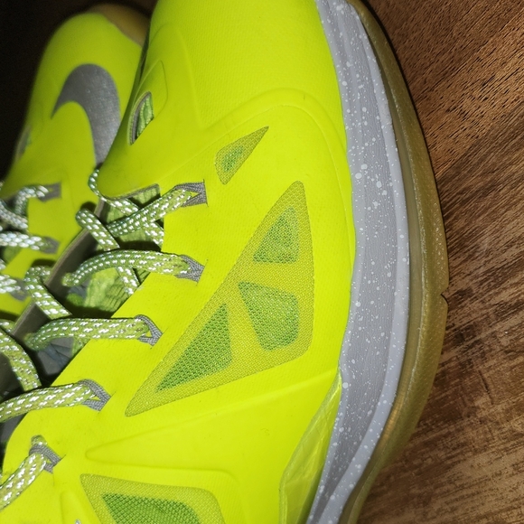 Nike LeBron 10 - Picture 9 of 9